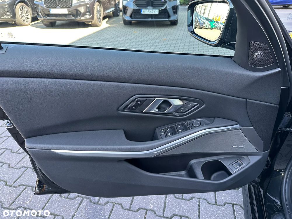 BMW Seria 3 - 12