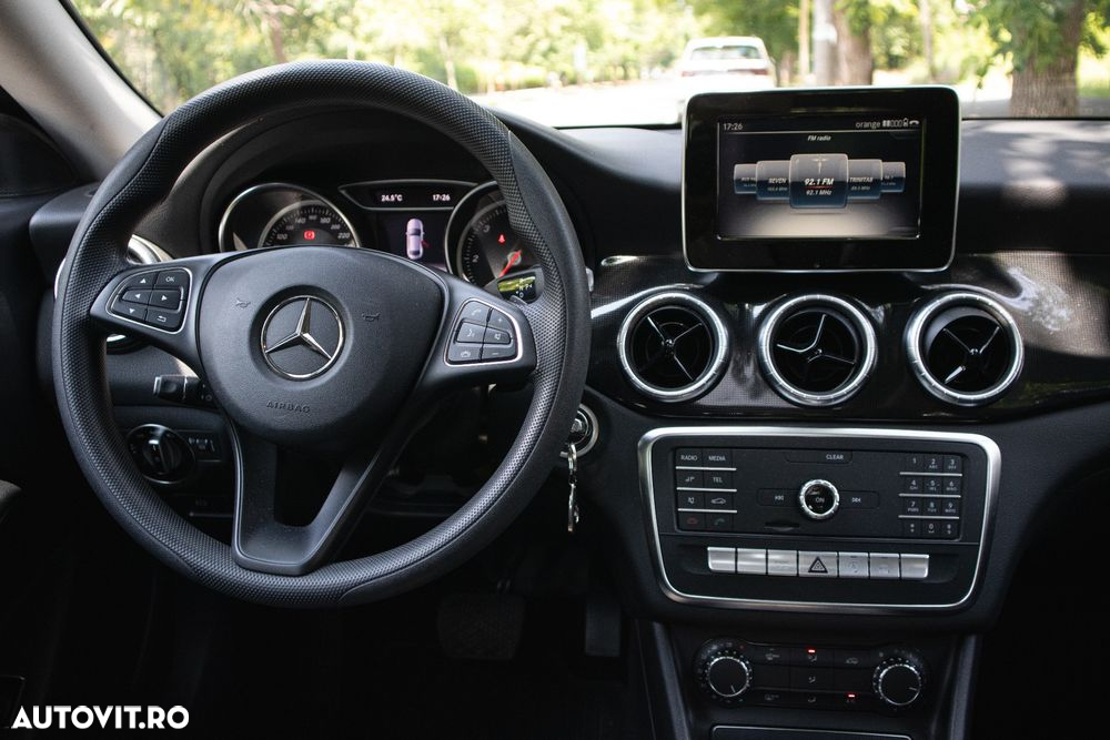 Mercedes-Benz CLA - 2