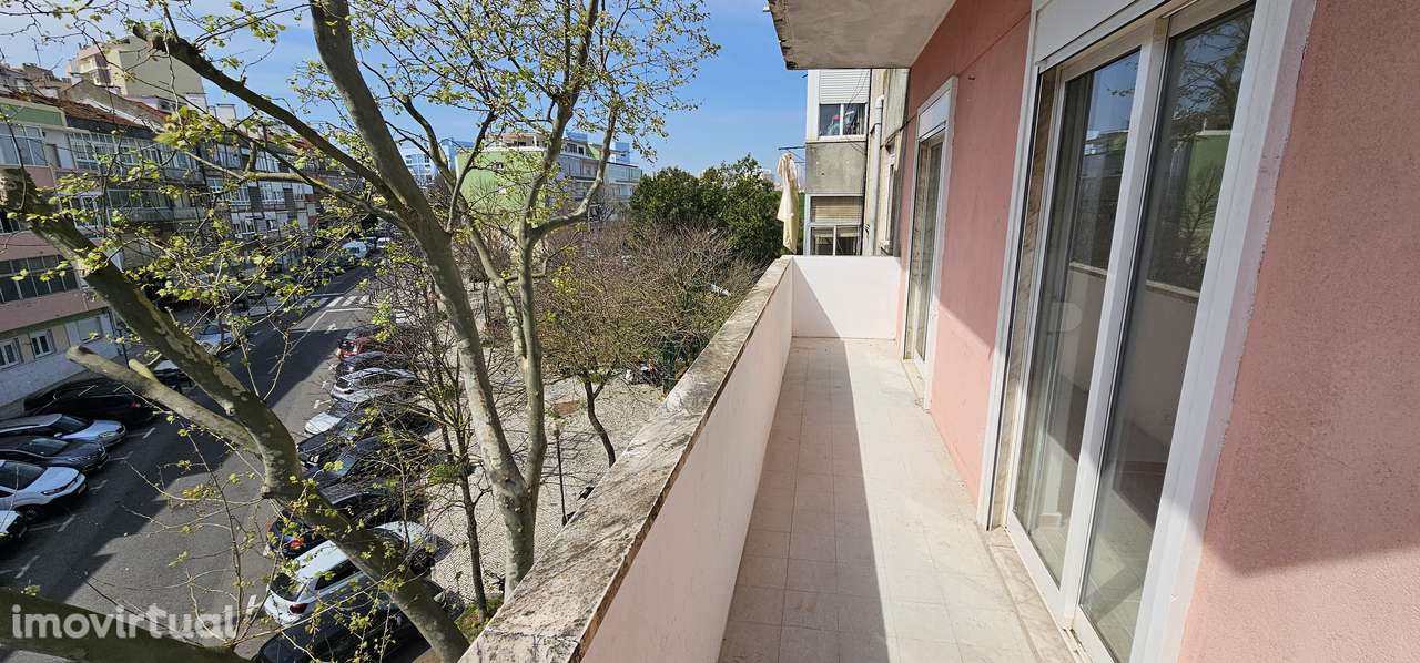 T2 com remodelação a estrear, vista rio, Freguesia São Vicente, Lisboa - Grande imagem: 2/29