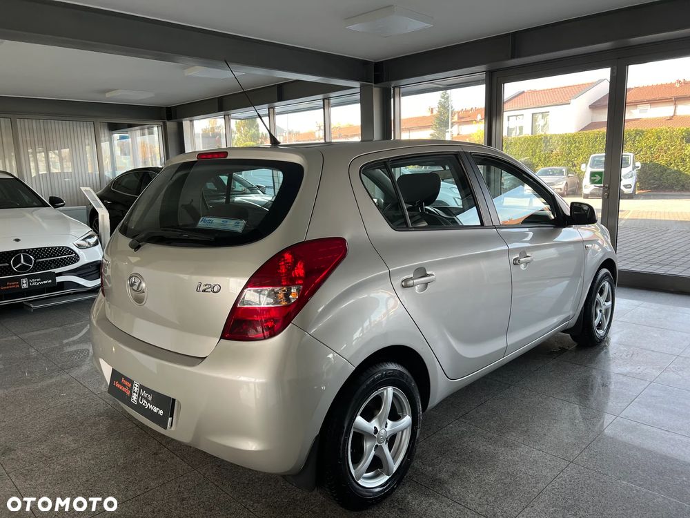 Hyundai i20 - 14