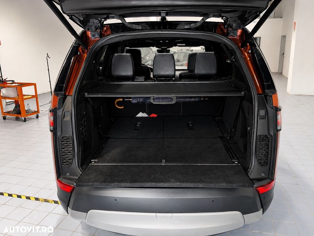 Land Rover Discovery 3.0 L SD6 HSE Luxury - 12