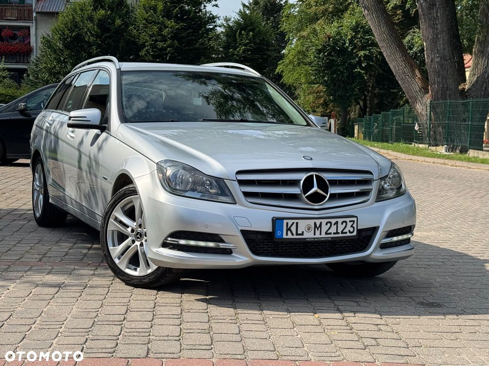 Mercedes-Benz Klasa C 180 CGI BlueEff Avantgarde - 9