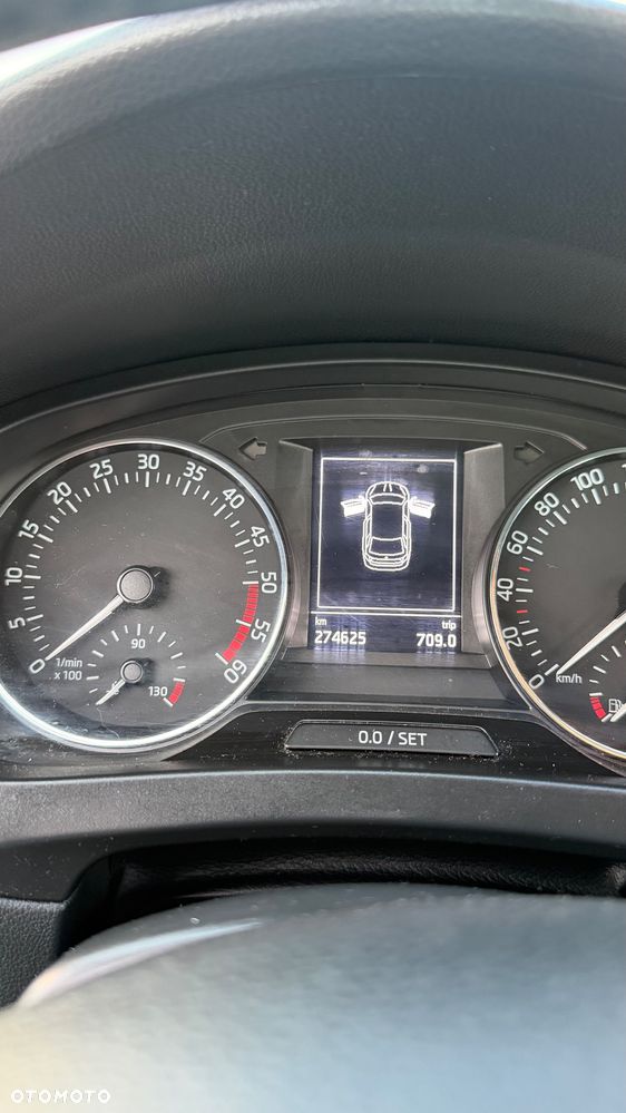 Skoda RAPID Spb 1.6 TDI DPF Ambition - 12