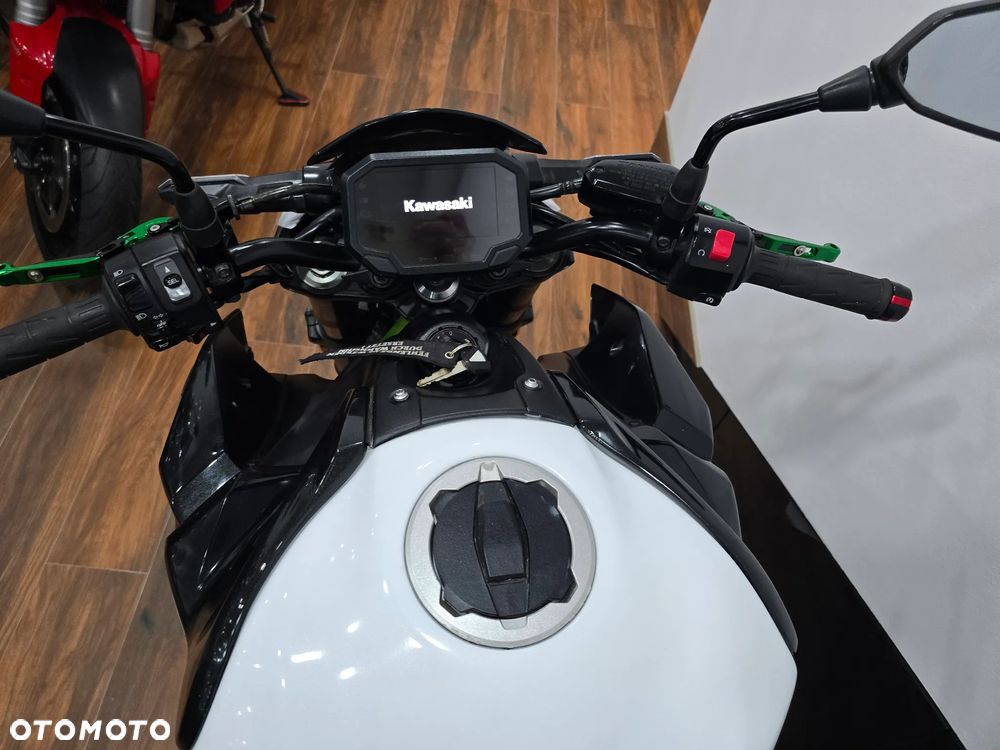 Kawasaki Z - 9