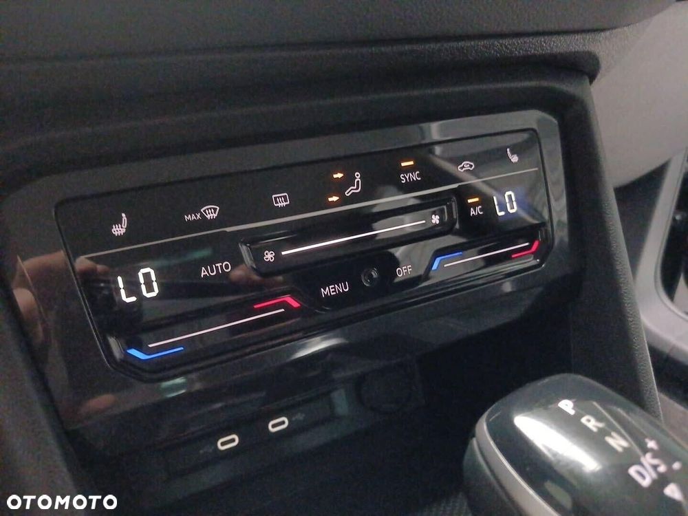 Volkswagen Tiguan - 18