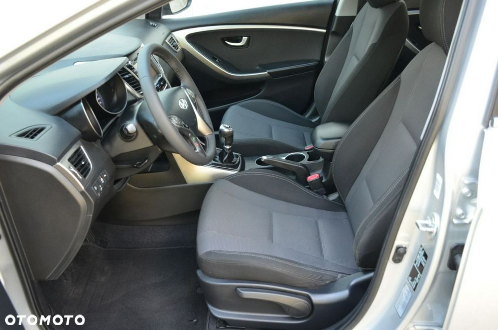 Hyundai i30 - 19