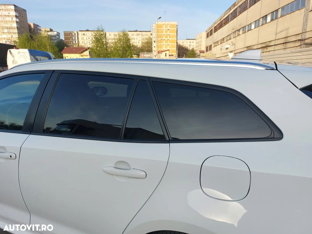 Toyota Corolla 1.8 HSD Exclusive interior Negru - 26