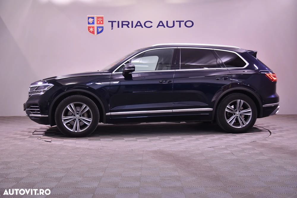 Volkswagen Touareg - 2