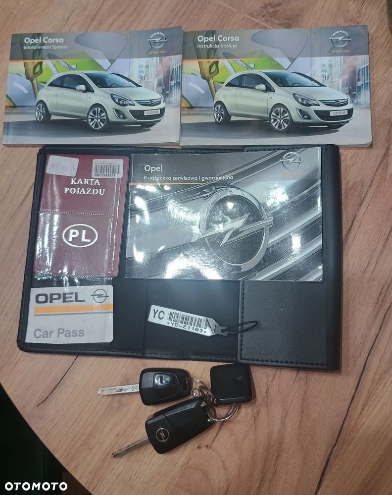 Opel Corsa 1.2 16V Essentia - 17