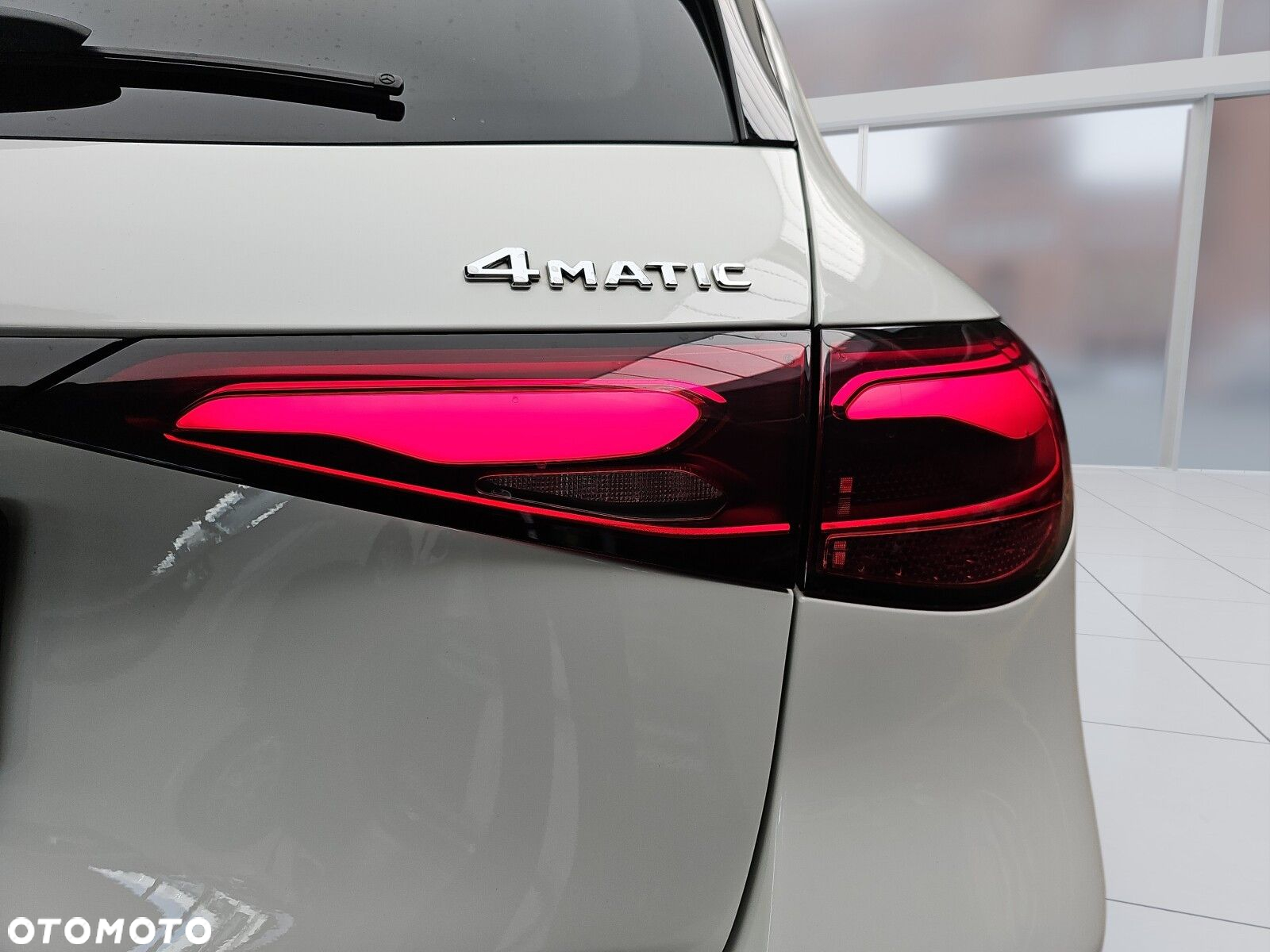 Mercedes-Benz GLC 300 e 4-Matic Avantgarde - 36