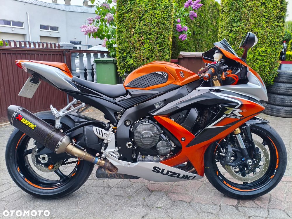 Suzuki GSX-R - 1