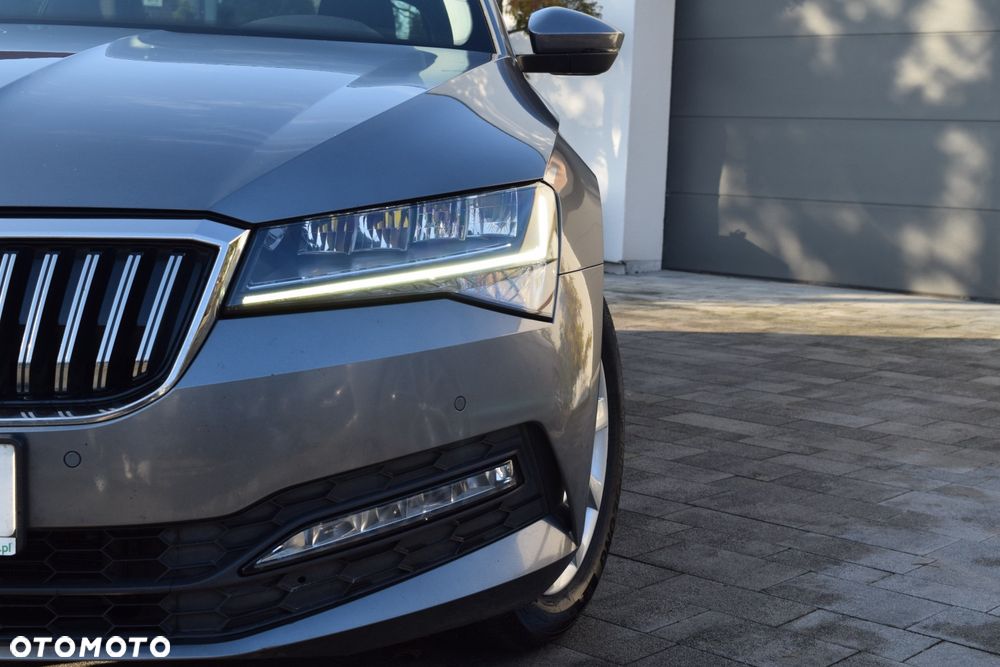 Skoda Superb 1.5 TSI Sportline DSG - 35
