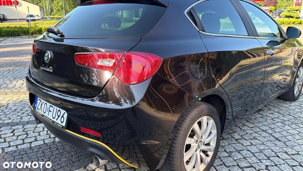 Alfa Romeo Giulietta 2.0 JTDM Exclusive TCT - 6