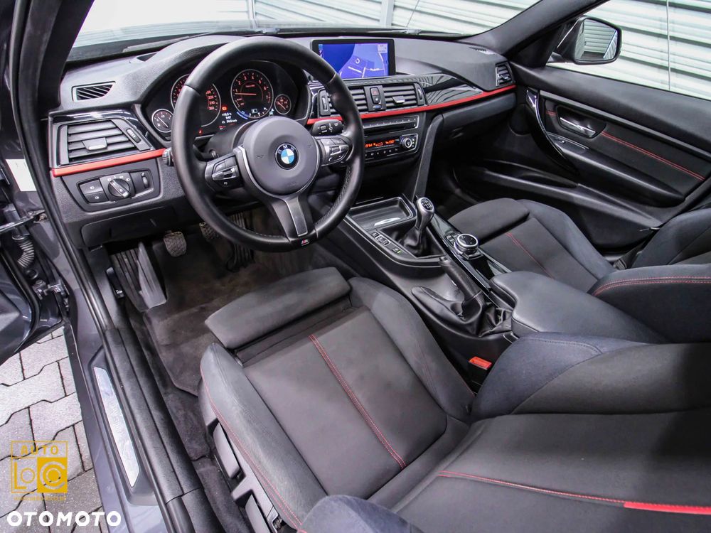 BMW Seria 3 320i M Sport - 17