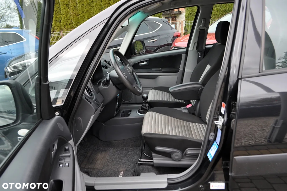 Suzuki SX4 2.0 DDiS 4x2 Comfort - 13