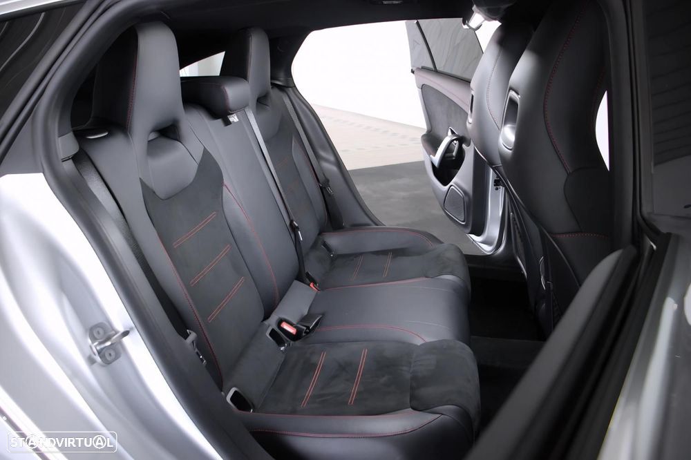 Mercedes-Benz CLA 180 d Shooting Brake AMG Line Aut. - 13