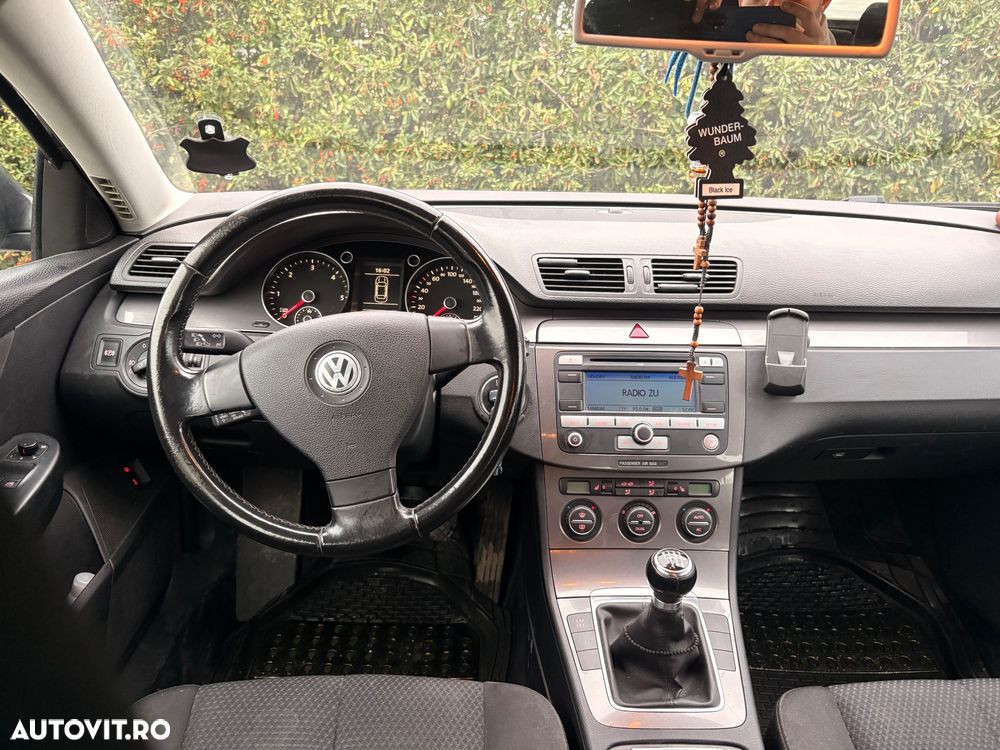 Volkswagen Passat - 5