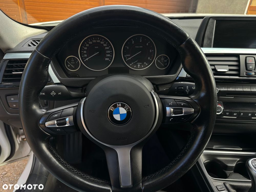 BMW Seria 3 320d xDrive Sport Line - 10