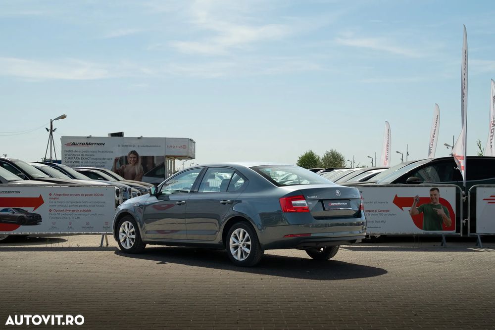 Skoda Octavia 1.6 TDI DSG Ambition - 5