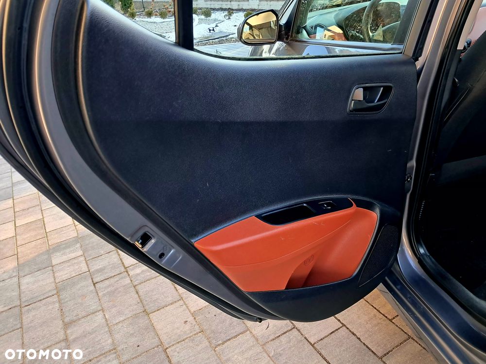 Hyundai i10 1.0 BlueDrive Comfort - 18