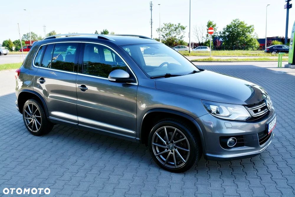 Volkswagen Tiguan 2.0 TDI DPF 4Motion BlueMotion Technology DSG Sport & Style - 24