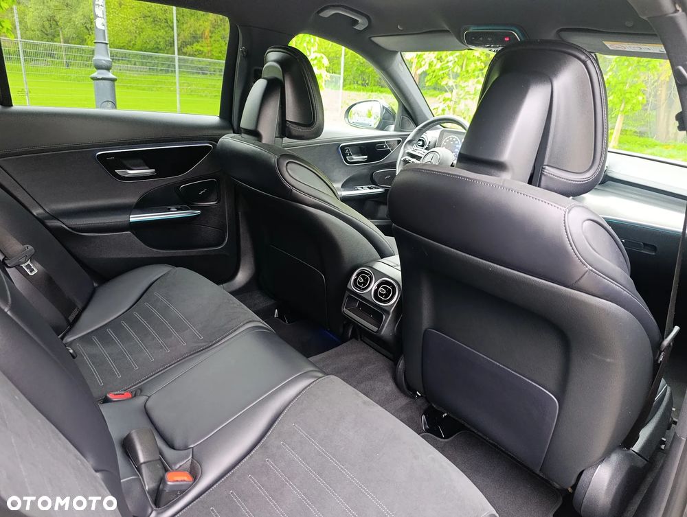 Mercedes-Benz Klasa C 220 d 9G-TRONIC AMG Line - 18