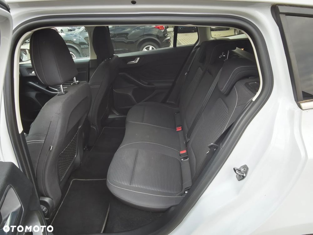 Ford Focus 1.5 EcoBlue STart-Stopp-System TITANIUM X - 26