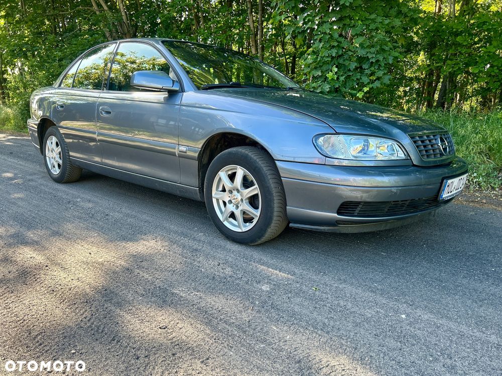 Opel Omega 2.2 Elegance - 3