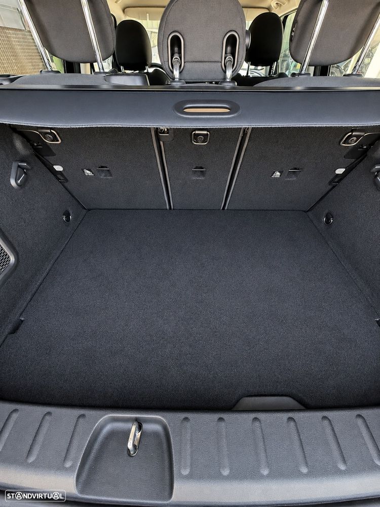 MINI Clubman One D - 13