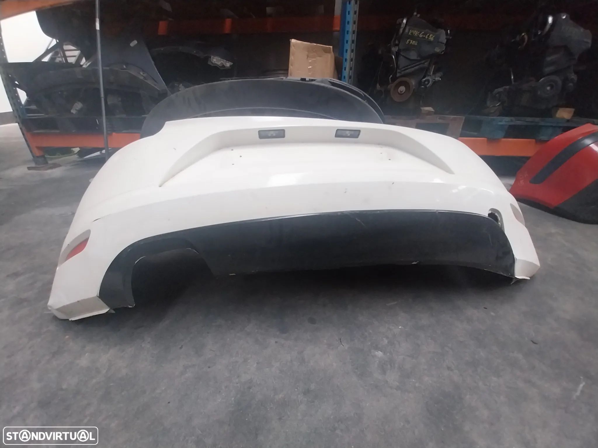 Para-choques tras volkswagen sirocco ano 2011 - 1