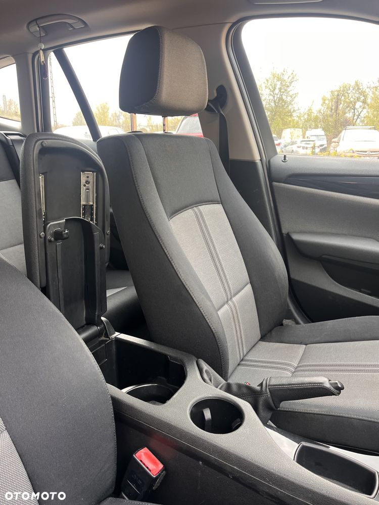 BMW X1 sDrive20d - 12