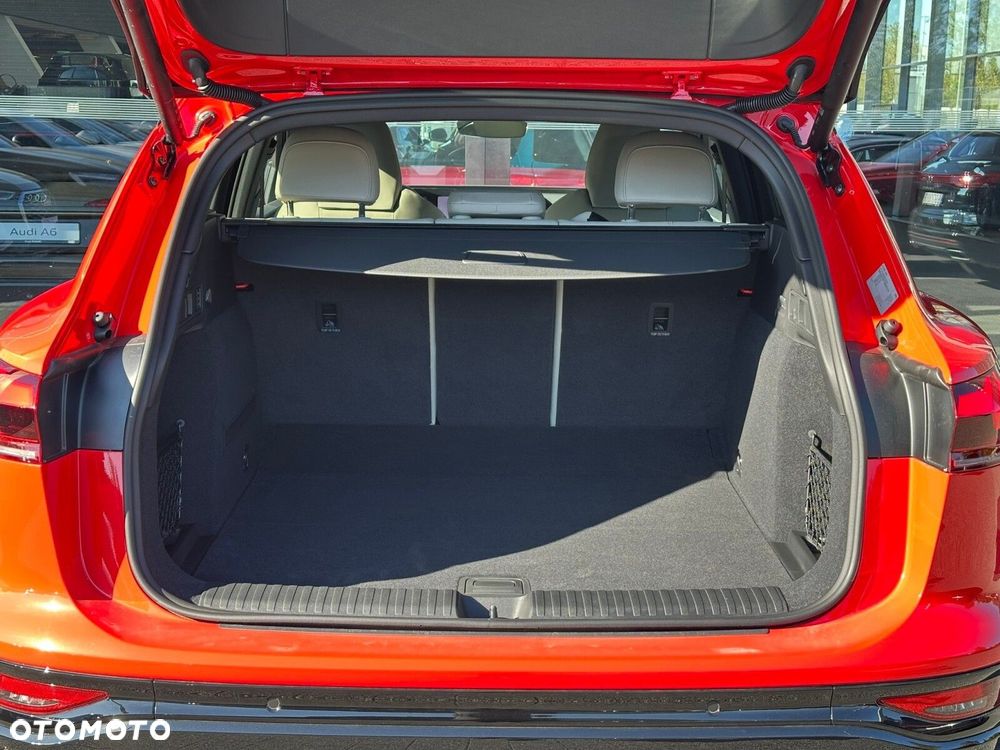 Audi Q6 e-tron - 10