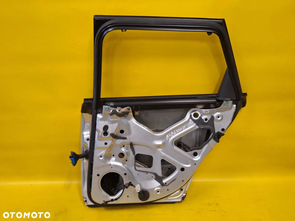 DRZWI PRAWY TYŁ PRAWE TYLNE AUDI A4 B6 KOMBI LAK: LY7W NR736 - 8