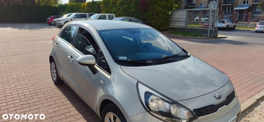 Kia Rio - 27
