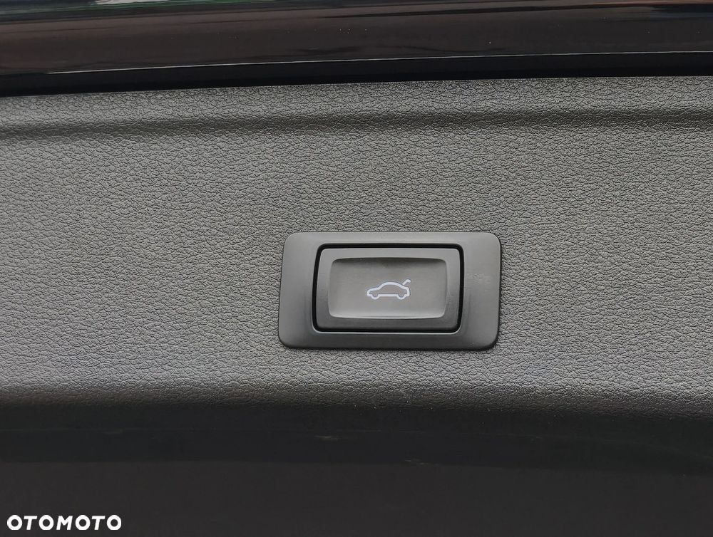 Audi A4 Avant 40 TDI S tronic S line - 18