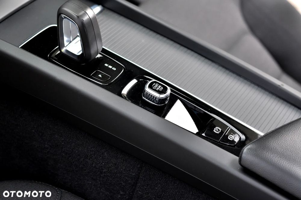Volvo XC 60 T6 AWD Plug-In Hybrid Inscription - 31