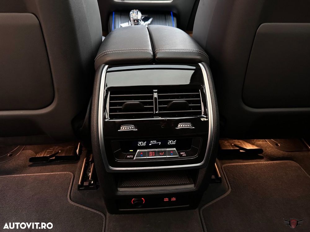BMW X7 M50i - 27