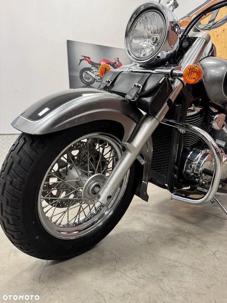 Suzuki VL 800 Volusia - Boulevard C50 - 12