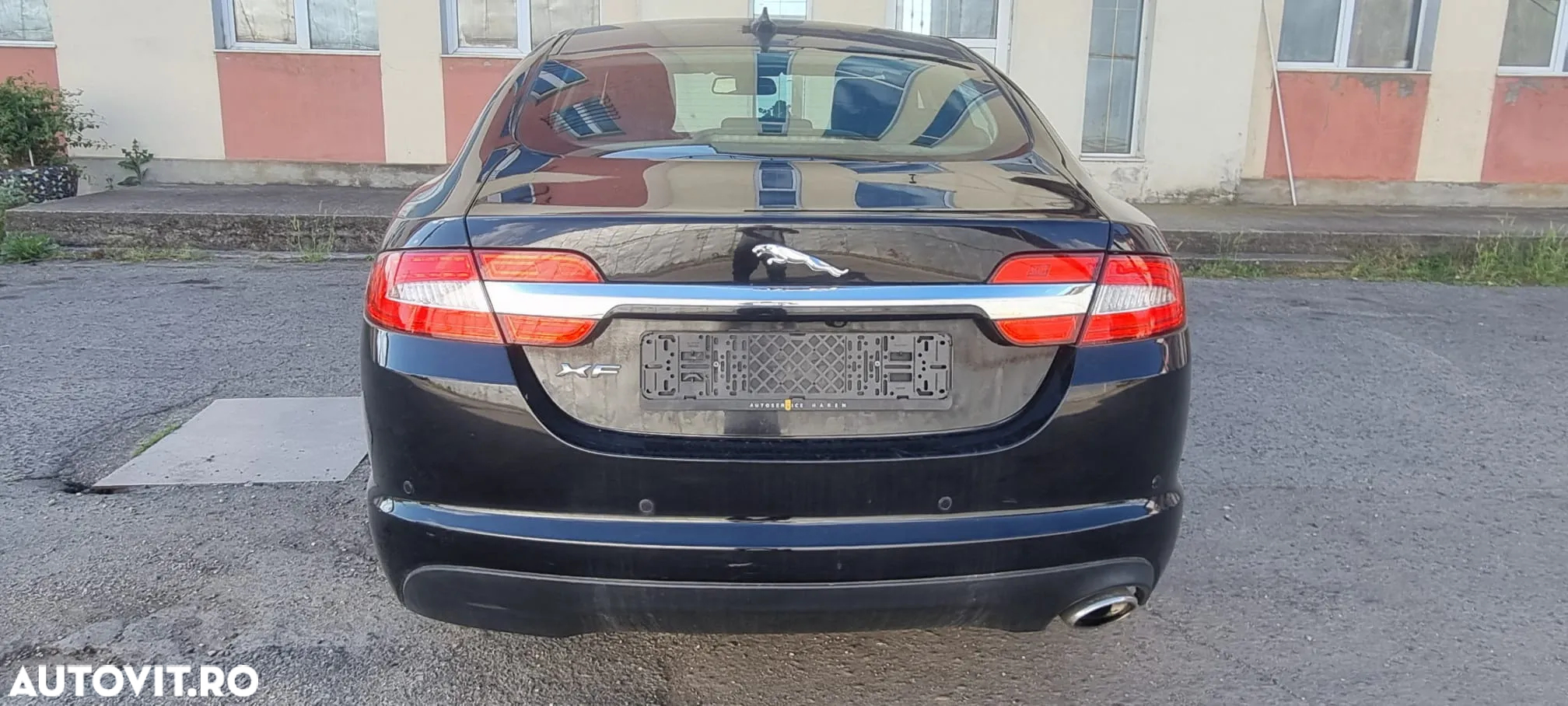 Jaguar XF - 19