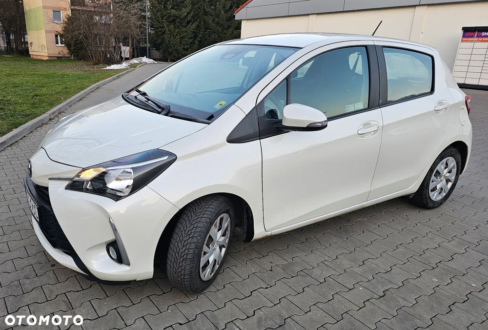 Toyota Yaris - 10