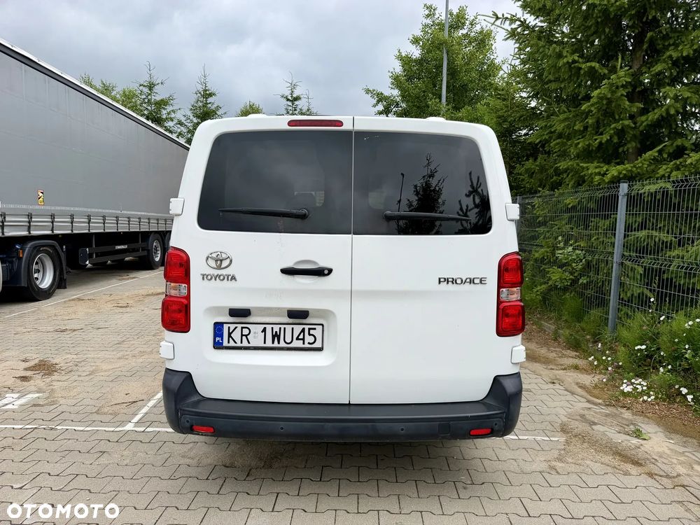Toyota ProAce Kombi D-4D Long 2,8t - 5