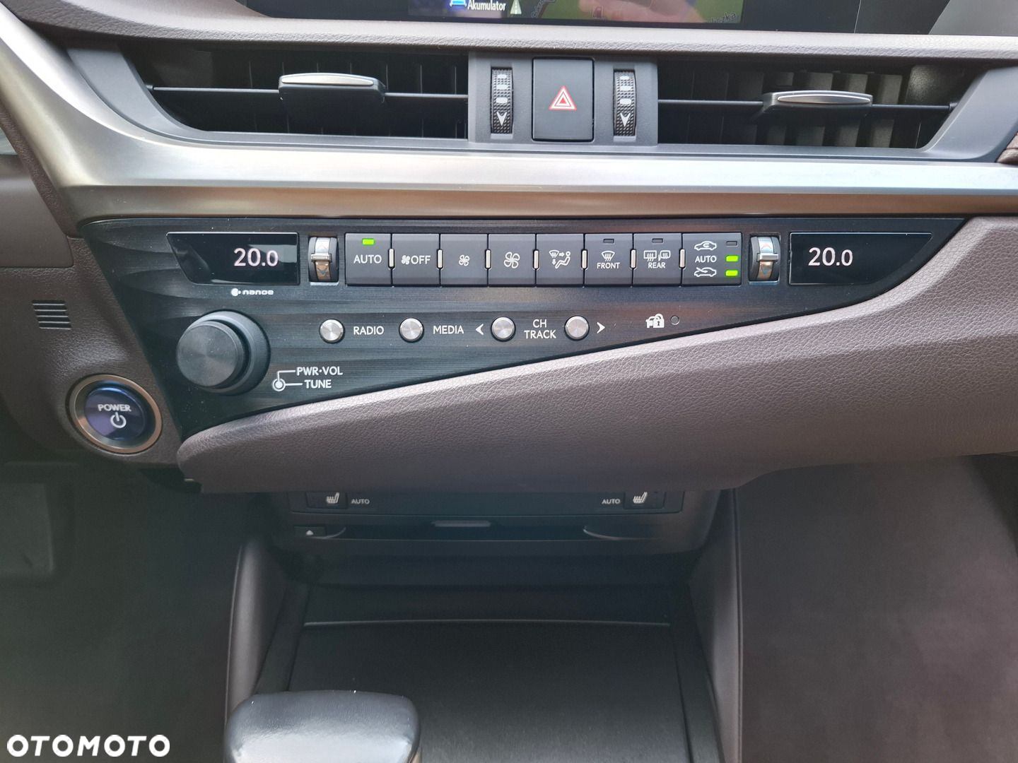Lexus ES 300h Elegance - 32