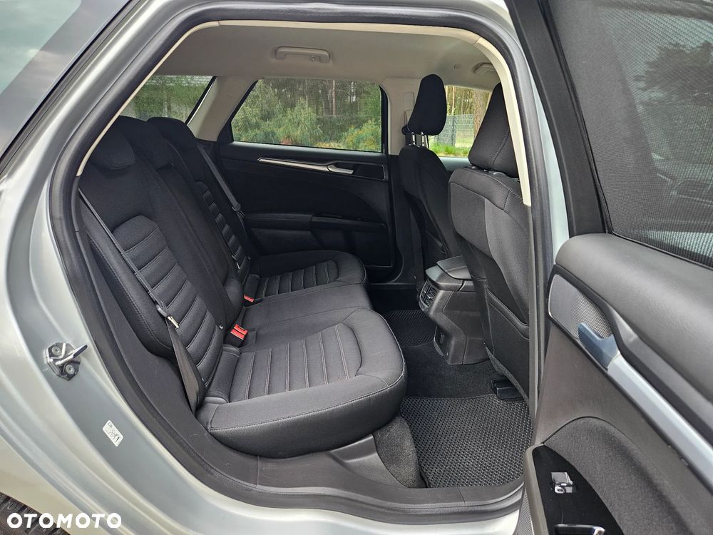 Ford Mondeo 2.0 TDCi Ambiente - 22