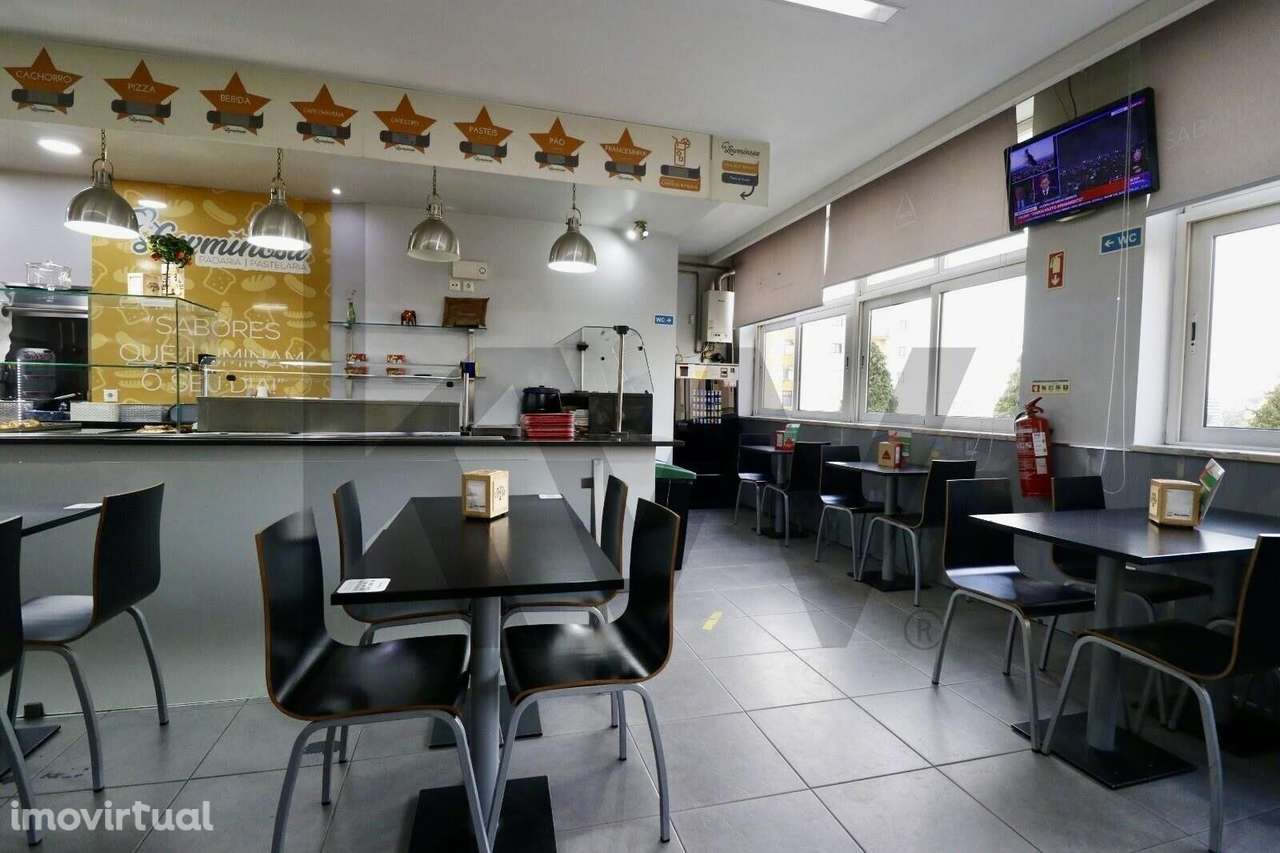 Trespasse de Padaria / Pastelaria no Centro de São João da Madeira - Grande imagem: 5/13