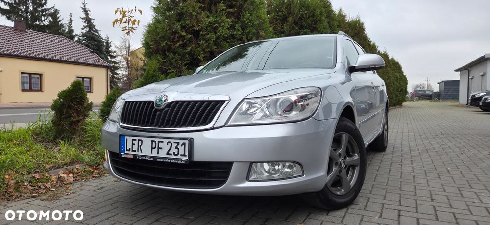 Skoda Octavia 1.6 TDI DPF Ambiente - 1