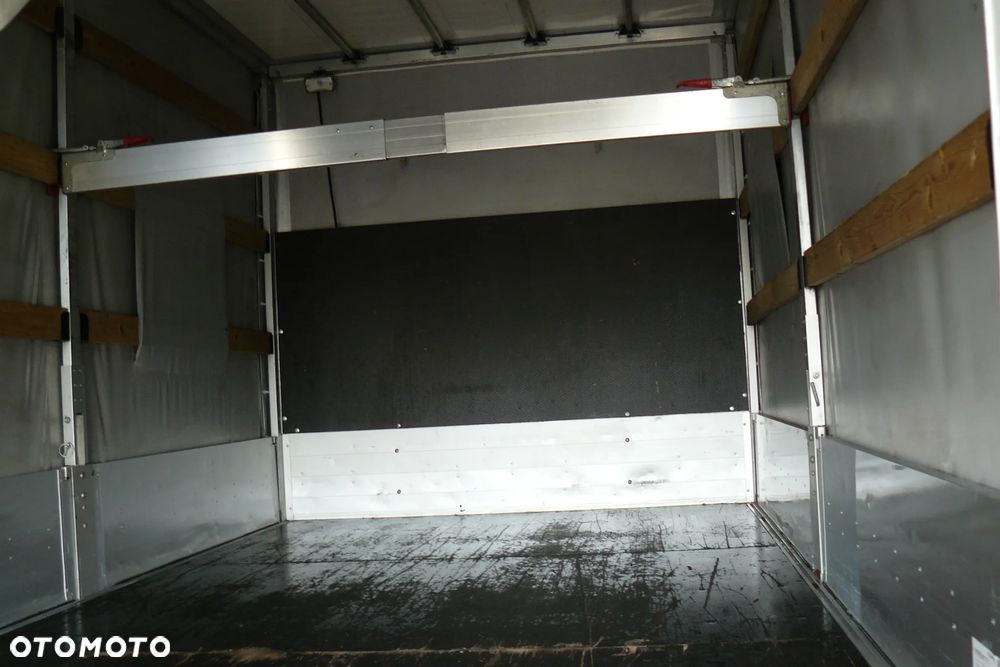 Mercedes-Benz Sprinter 907 3,0 V6 - 6