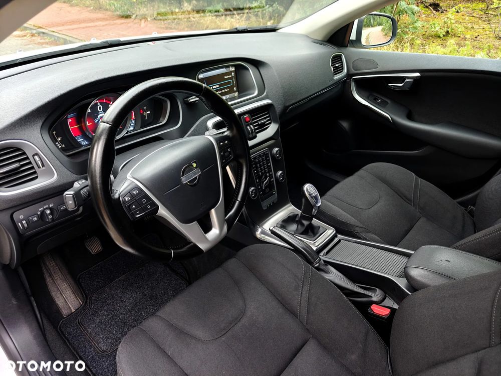 Volvo V40 D2 Kinetic - 10