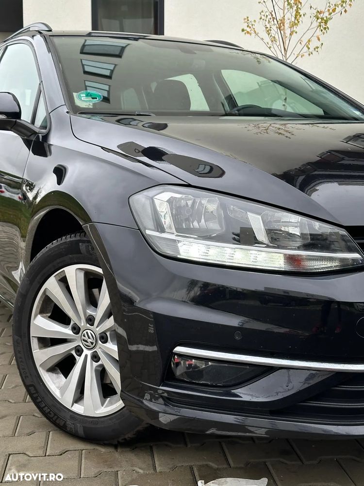 Volkswagen Golf 1.6 TDI Highline - 9