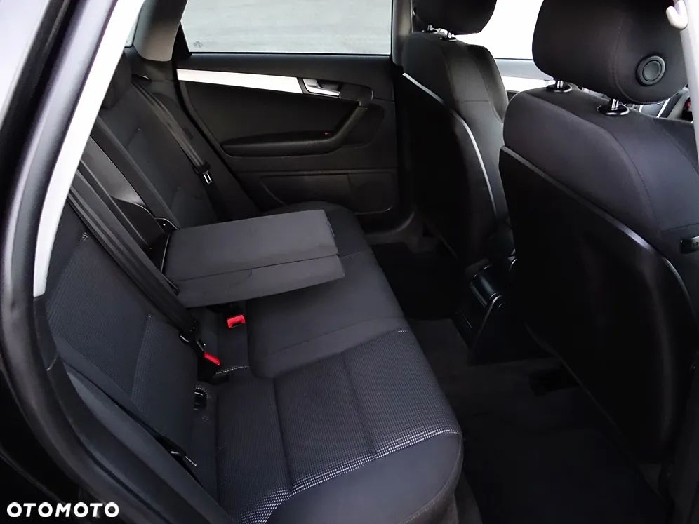 Audi A3 Sportback 1.8 TFSI quattro Ambiente - 36