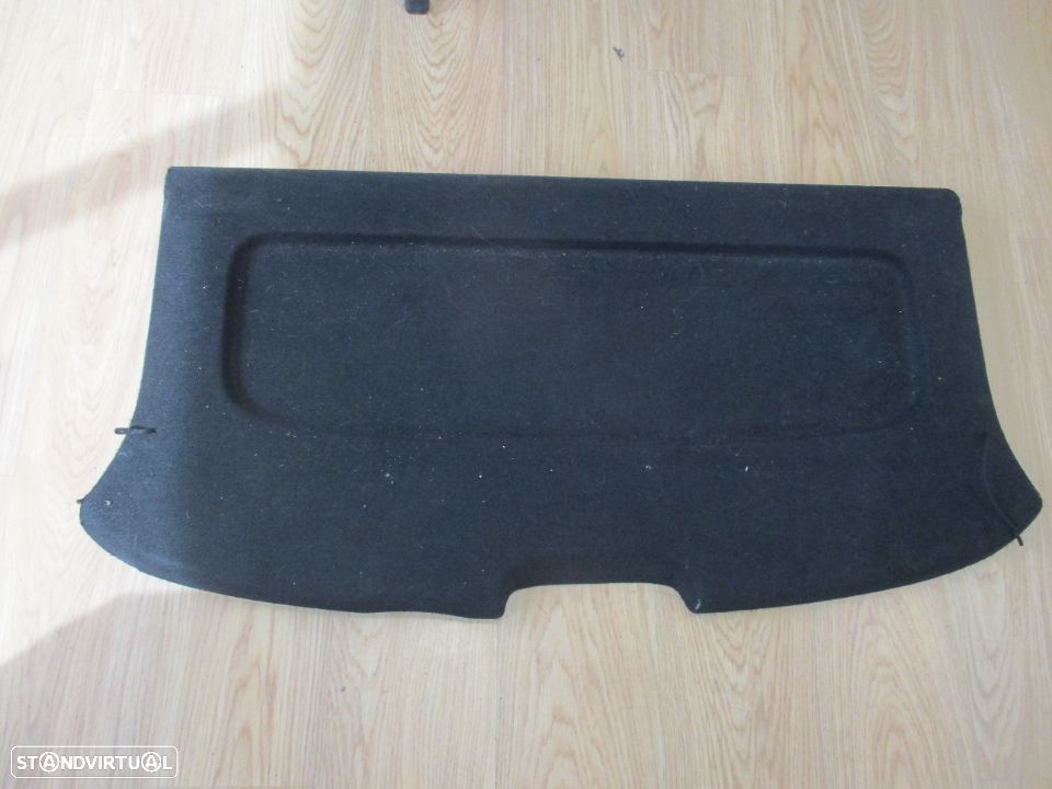 Chapeleira Nissan Almera 3 portas - 2